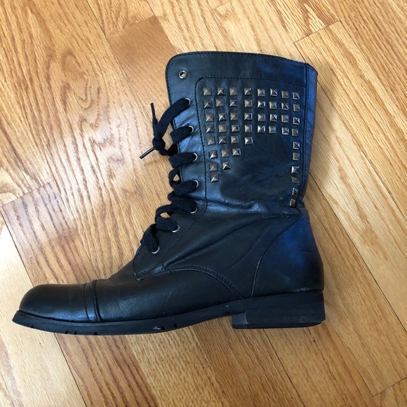 Steve Madden Shoes - Steve Madden Combat Boots. Size 8. Steve Madden Shoes - Steve Madden Combat Boots. Size 8.